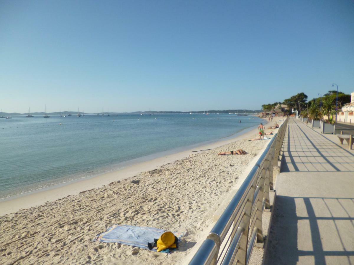 Hotel Le Calypso Hyeres Exterior photo